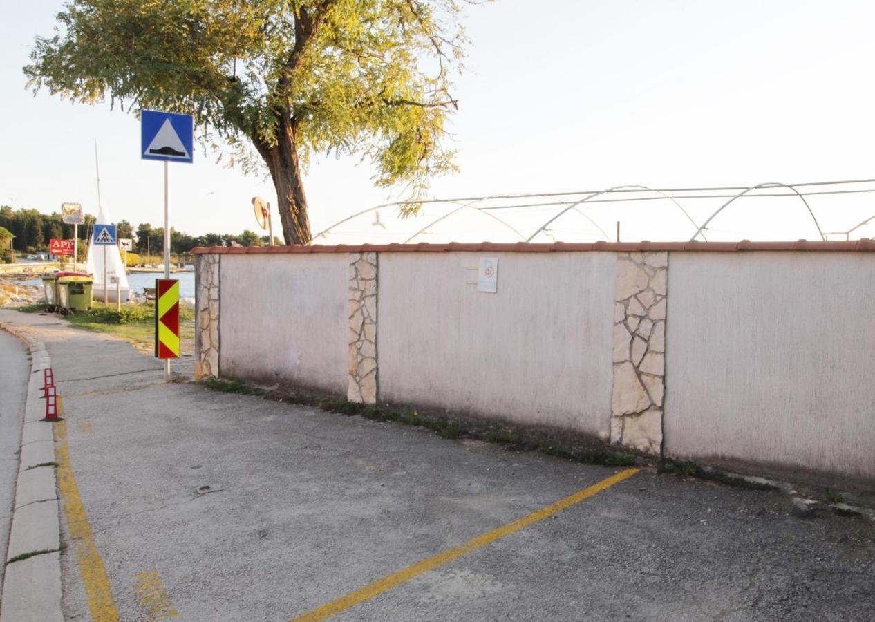 Apartments Zambratija With Sea View Exterior photo
